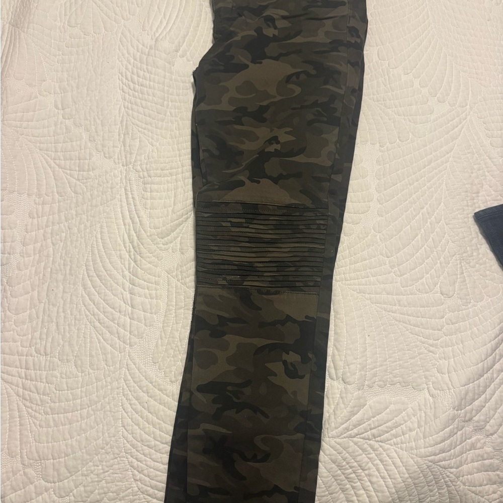 Camouflage Straight Leg Pants